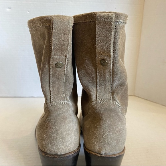 AGL Boots Size 37 US Size 7 Tan Suede Leather Pull On Casual Classic - Picture 9 of 15